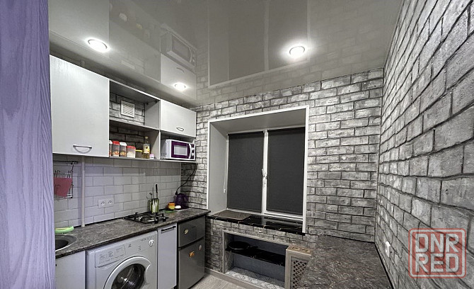 Сдаётся в г. Мариуполе, Пр-кт Металлургов: Трёшка Центральный район, ориентир Городской парк Мариуполь - изображение 1