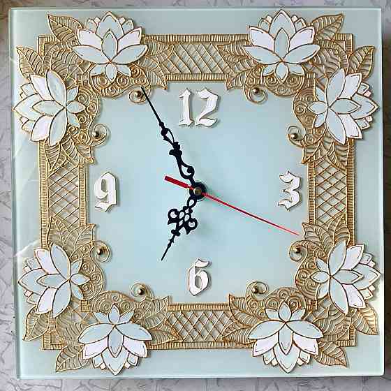 Часы подарочные "Лотосы", 28 на 28 см. Новые. Донецк