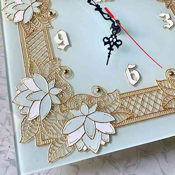 Часы подарочные "Лотосы", 28 на 28 см. Новые. Донецк