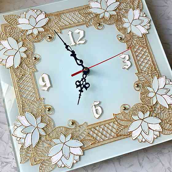 Часы подарочные "Лотосы", 28 на 28 см. Новые. Донецк