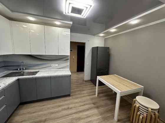 Мариуполь центр Казанцева двухком кв Хозяин Мариуполь