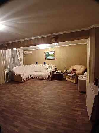 Продается 4 - х комнатная квартира, бульвар Школьный Донецк