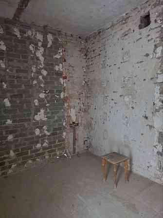 Продается 2-х комнатная сталинка Мариуполь