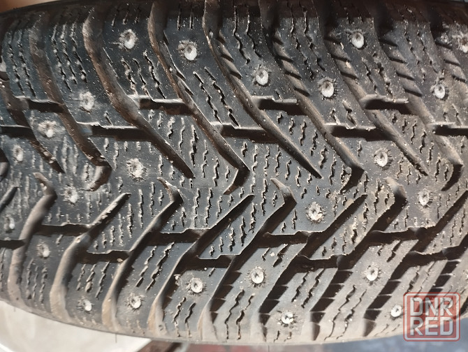 зима нокиан шип. 185/65/15. резина. 7мм. остаток. Донецк - изображение 1
