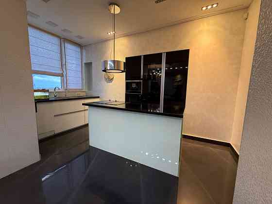 Продажа в Доме Новострой -Жк Центральный 4х ком. кв. Lux Klass ! Пр.Панфилова 21 !Документы Готовы! Донецк