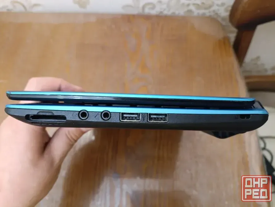 Acer D270 (10,1 дюйма, Atom N2600, 4Gb DDR3, HDD 320Gb) Макеевка - изображение 2