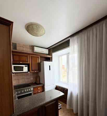 Сдается: Двухкомнатная квартира Район: Ленинский Донецк