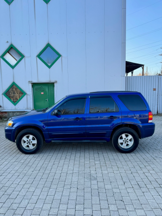 Ford Escape 2.3i AT Макеевка