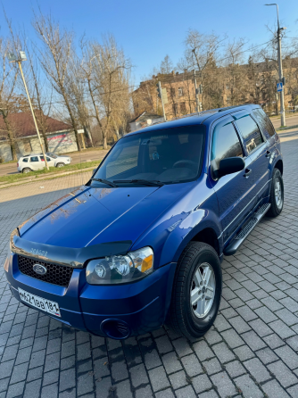Ford Escape 2.3i AT Макеевка