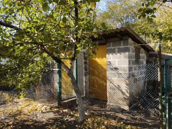 Участок 7 соток приватизированный с домом Макеевка