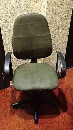Кресло компьютерное. яловая кожа Донецк