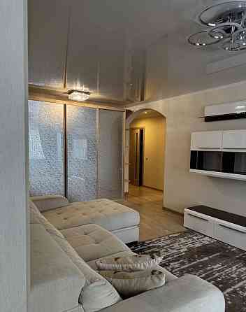 Сдается 3-комнатная квартира в г. Мариуполь, Центральный район, ул. Урицкого, 3 этаж Мариуполь