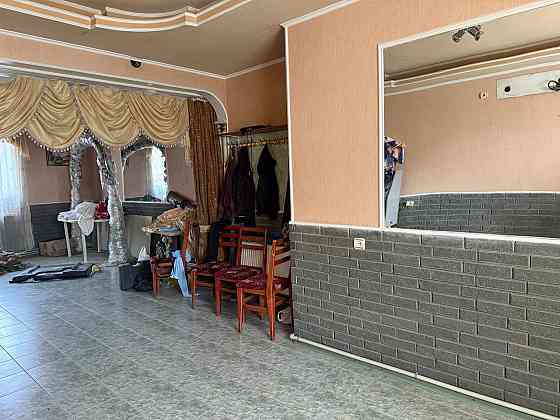 Предлагается в аренду отдельно стоящее здание в центре Макеевки, район оптовой базы Атака ! Макеевка