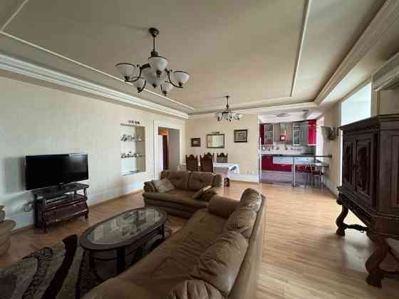 Трехкомнатная квартира на бул Пушкина 127 м2 Донецк