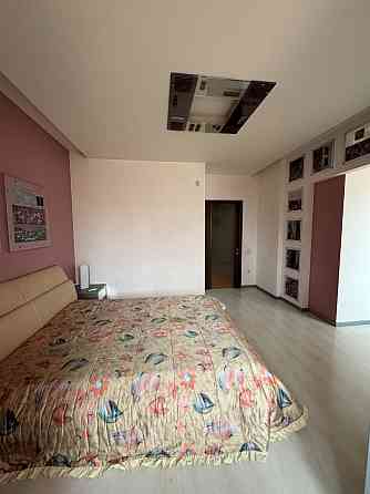 Трехкомнатная квартира на бул Пушкина 127 м2 Донецк