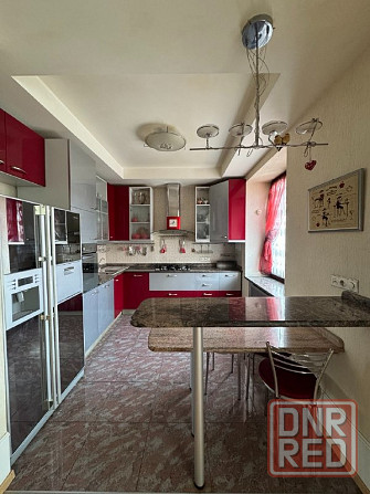 Трехкомнатная квартира на бул Пушкина 127 м2 Донецк - изображение 1