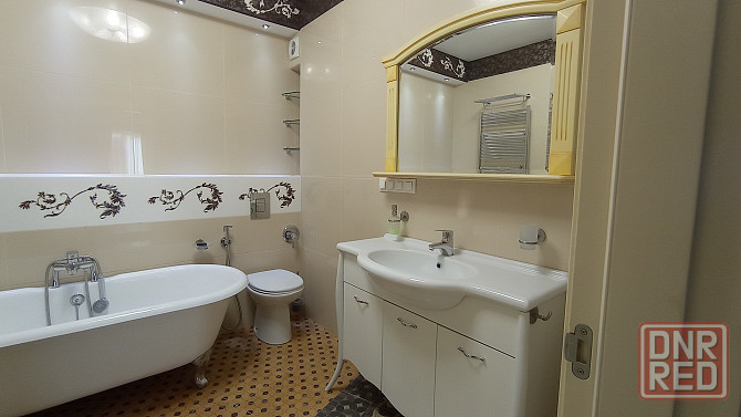 Продаётся просторная трёхкомнатная квартира в Центре Мариуполя Мариуполь - изображение 2