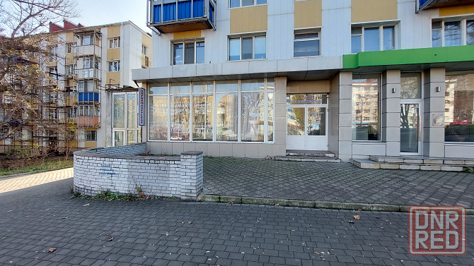 Сдам шикарное фасадное помещение 72 м2 с отдельным входом, в центре Донецка. Донецк - изображение 1