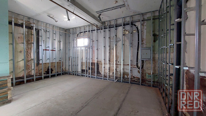 Сдам шикарное фасадное помещение 72 м2 с отдельным входом, в центре Донецка. Донецк - изображение 6