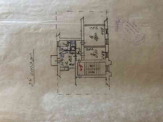 Продам Сталинку Центр Макеевка