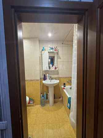 Продам 1к кв. Заречный 3Б Луганск