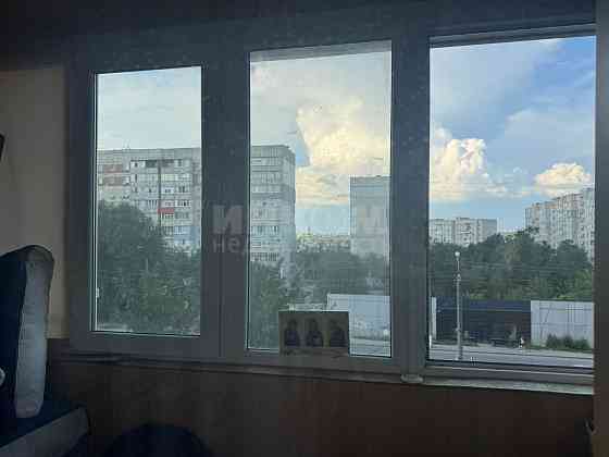 Продам 1к кв. Заречный 3Б Луганск