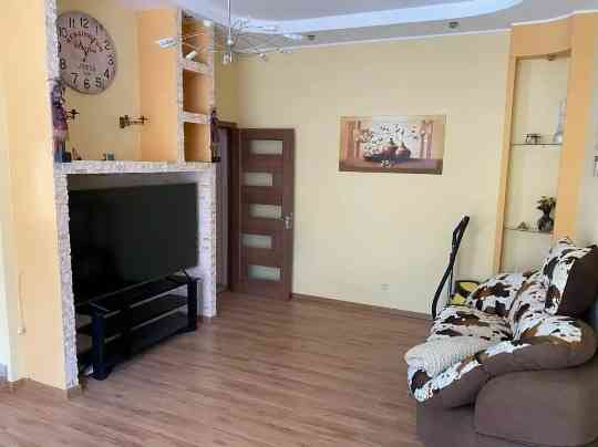 Сдам отличную 2-комнатную квартиру Калининский р-н Донецк