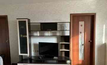 Сдается: Двухкомнатная квартира Район: Калининский Донецк