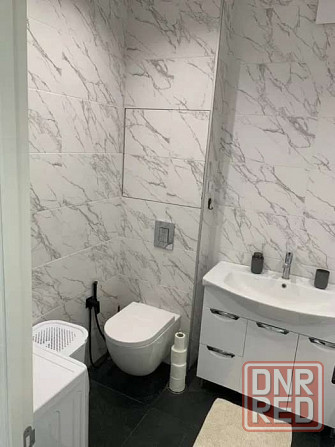 Сдаётся просторная светлая двушка в Буденовском районе Донецк - изображение 2