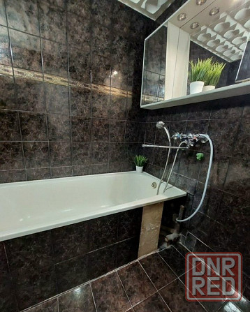 Сдаю двухкомнатную квартиру Ленинский район Донецк - изображение 1