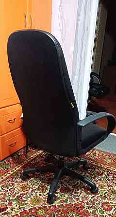 Крeслo руководителя. Текстиль, сетка. Донецк