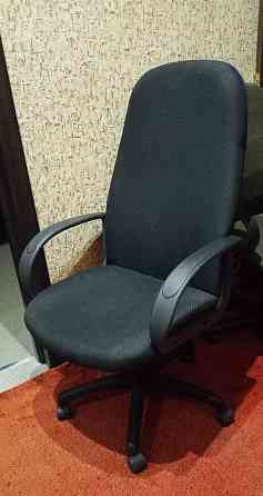 Крeслo руководителя. Текстиль, сетка. Донецк