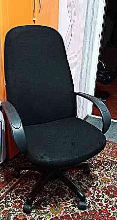 Крeслo руководителя. Текстиль, сетка. Донецк