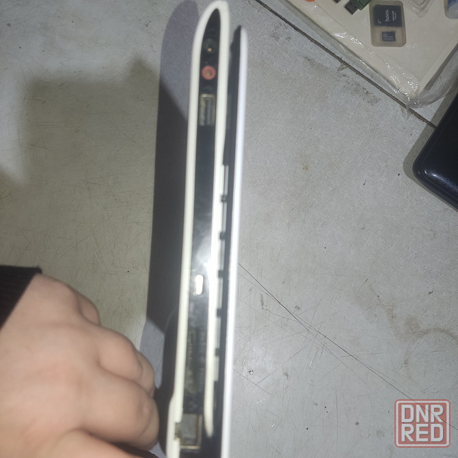 Sony vaio sve1111m1rw компактный ноутбук с ssd и живой батареей Донецк - изображение 4