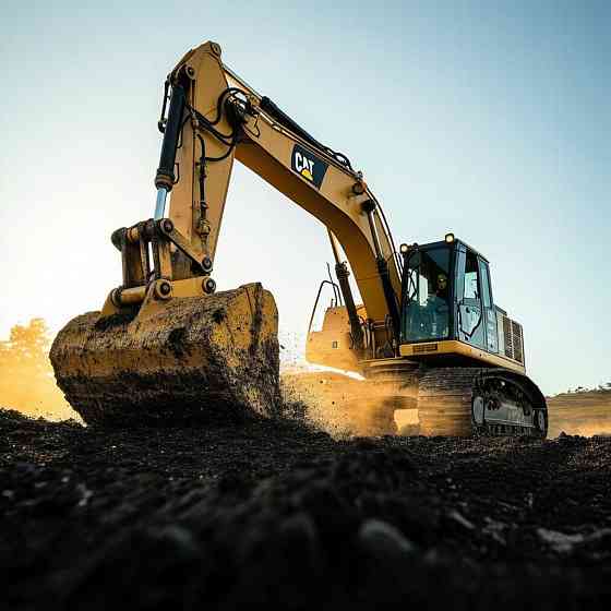 услуги, аренда гусеничного экскаватора от 300 ч Донецк