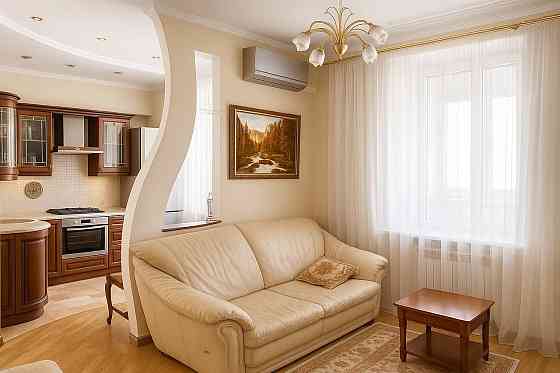 Продам 4х комн кв в Ворошиловском р-н, ул.Артема, ориентир г-ца "Донбасс Палас" Донецк