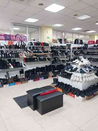 Сдается коммерческое помещение в торговом центре Луганск