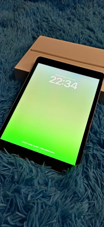 Apple iPad 9 - 64GB - Идеальное состояние Макеевка