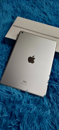 Apple iPad 9 - 64GB - Идеальное состояние Макеевка