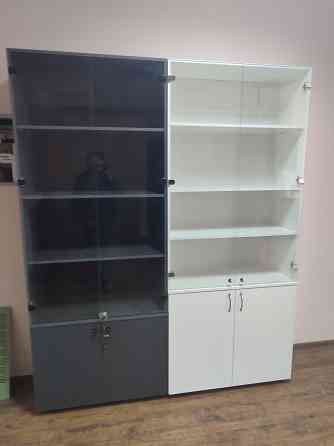 Продам шкафы торговые Донецк