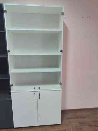 Продам шкафы торговые Донецк