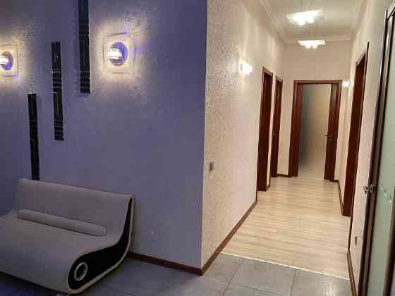 Продам 3к.квартиру с паркингом. жк Замковый Донецк