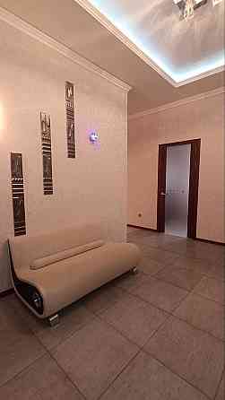 Продам 3к.квартиру с паркингом. жк Замковый Донецк