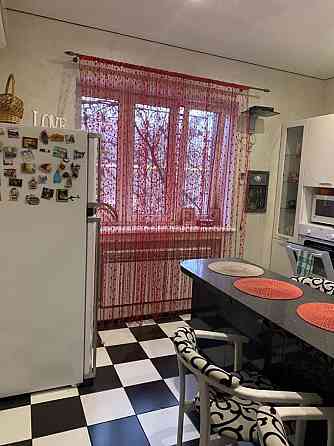 Дом двухэтажный 316м,кв Калининский район Донецк