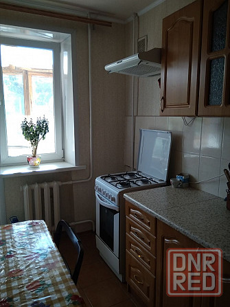 Продам 1 к квартиру 36м2 в кирпичном доме площадь Ленина Донецк - изображение 1