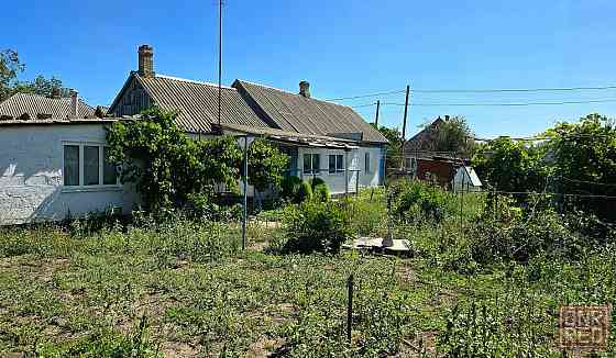 Волноваха, хороший дом с газом, водой, гаражом на участке земли 17 соток, срочно продаю 1.7 млн руб Волноваха