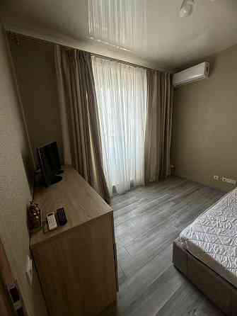 Сдам однушку на длительный срок квартиру в Ворошиловском районе Донецк