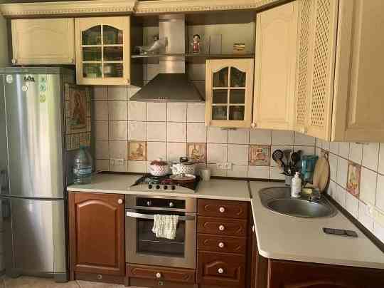 Сдам двух комнатную квартиру в Ленинском районе Донецк