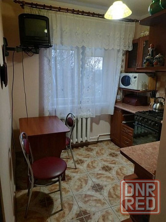 Сдаётся простая 2-х комнатная квартира Район: Кировский Донецк - изображение 2