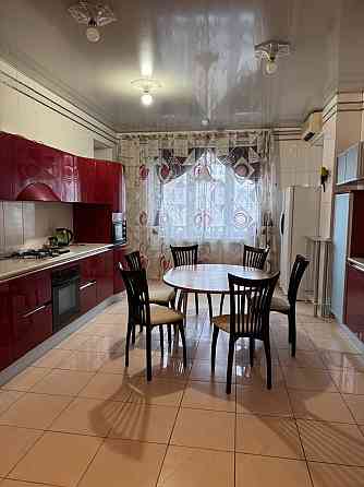 Сдается большая 3-комнатная квартира (160 м²) на пер. Орешково - идеально для семьи Донецк